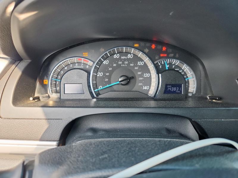 4T1BK1FK1CU019070 - 2012 TOYOTA CAMRY SE 银色 照片 9