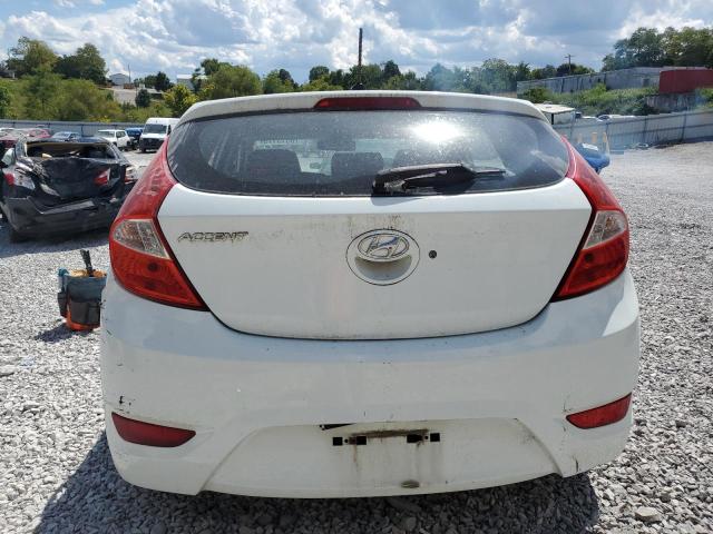 KMHCT5AE2DU063932 - 2013 HYUNDAI ACCENT GLS WHITE photo 6
