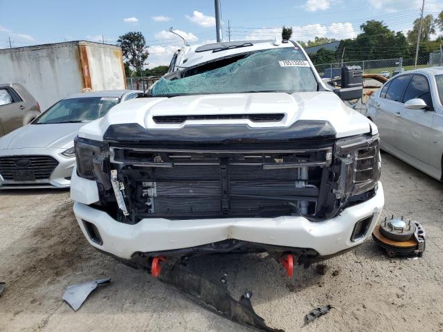 1GT49PEYXPF239190 - 2023 GMC SIERRA K2500 AT4 WHITE photo 5