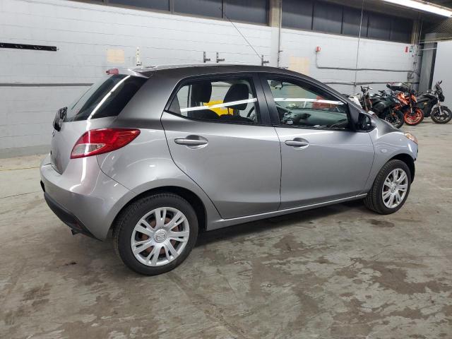 JM1DE1HY2B0103216 - 2011 MAZDA MAZDA2 银色 照片 3