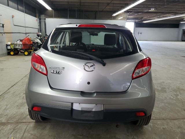 JM1DE1HY2B0103216 - 2011 MAZDA MAZDA2 银色 照片 6