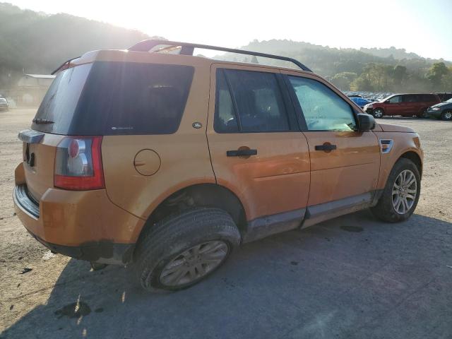 SALFS24N58H049481 - 2008 LAND ROVER LR2 SE TECHNOLOGY ORANGE photo 3