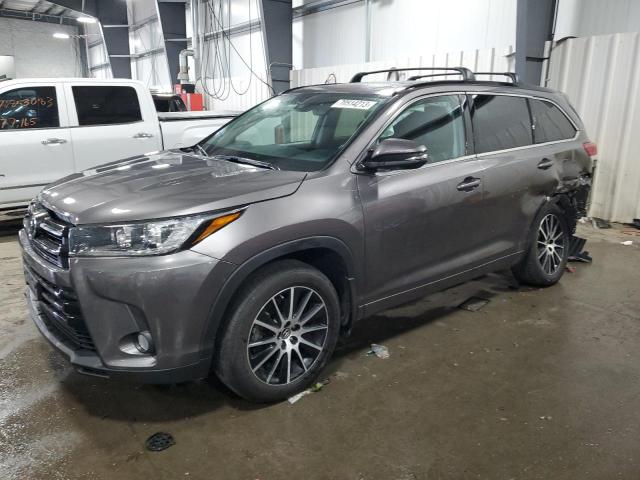 2017 TOYOTA HIGHLANDER SE, 