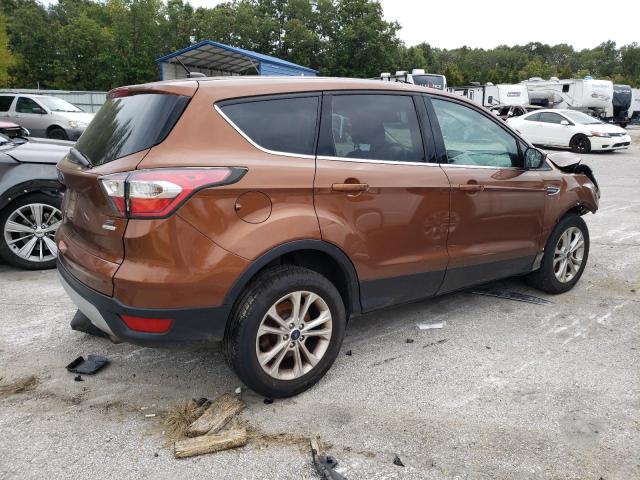 1FMCU0GD0HUA25099 - 2017 FORD ESCAPE SE BROWN photo 3