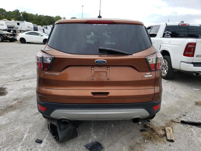 1FMCU0GD0HUA25099 - 2017 FORD ESCAPE SE BROWN photo 6