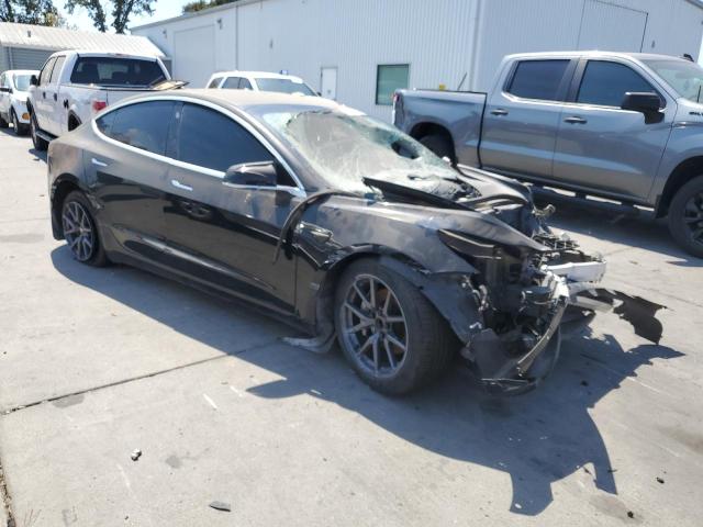 5YJ3E1EA8KF416050 - 2019 TESLA MODEL 3 BLACK photo 4
