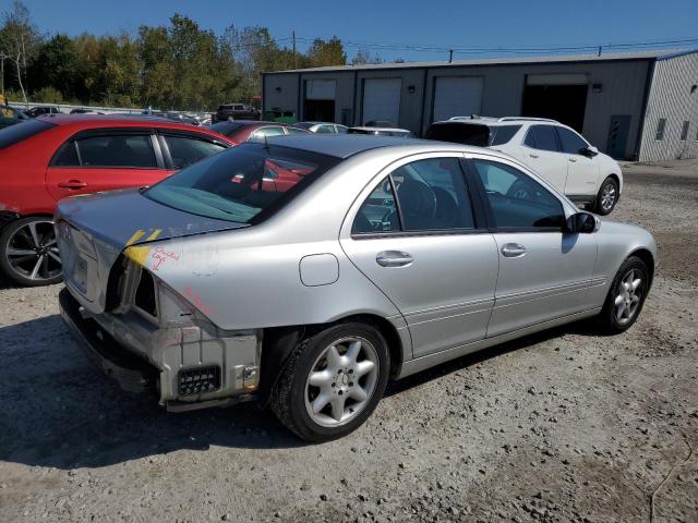 WDBRF64J52E009177 - 2002 MERCEDES-BENZ C 320 SILVER photo 3