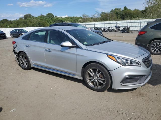 5NPE34AB8FH079546 - 2015 HYUNDAI SONATA SPORT 银色 照片 4