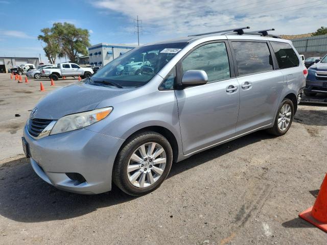 2013 TOYOTA SIENNA LE, 