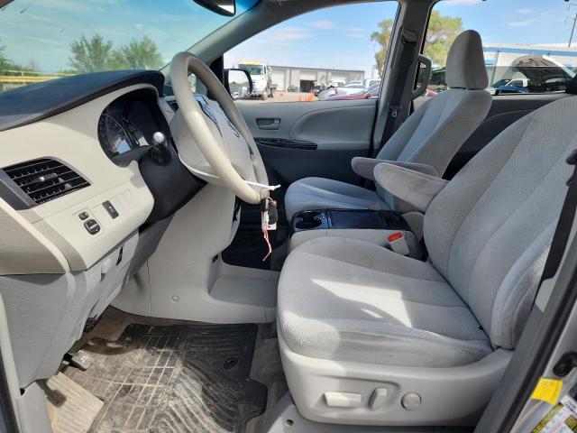 5TDJK3DC3DS057428 - 2013 TOYOTA SIENNA LE ვერცხლისფერი ფოტო 7