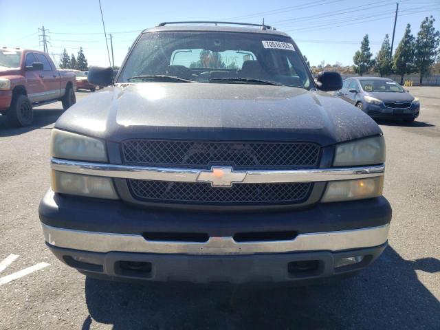 3GNEC12Z35G278318 - 2005 CHEVROLET AVALANCHE C1500 GRAY photo 5