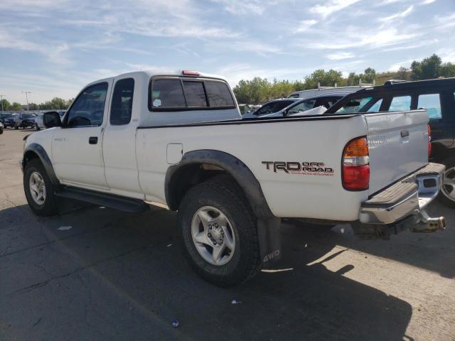 5TEWN72NX2Z039372 - 2002 TOYOTA TACOMA XTRACAB WHITE photo 2