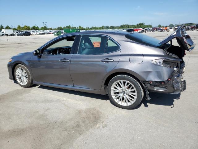 4T1BZ1HK4JU010434 - 2018 TOYOTA CAMRY XSE გრაფიტი ფოტო 2