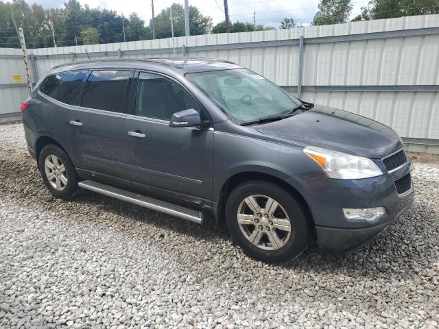 1GNKVJED8CJ415276 - 2012 CHEVROLET TRAVERSE LT ნაცრისფერი ფოტო 4