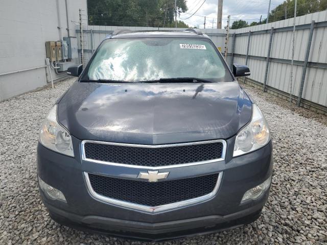 1GNKVJED8CJ415276 - 2012 CHEVROLET TRAVERSE LT ნაცრისფერი ფოტო 5