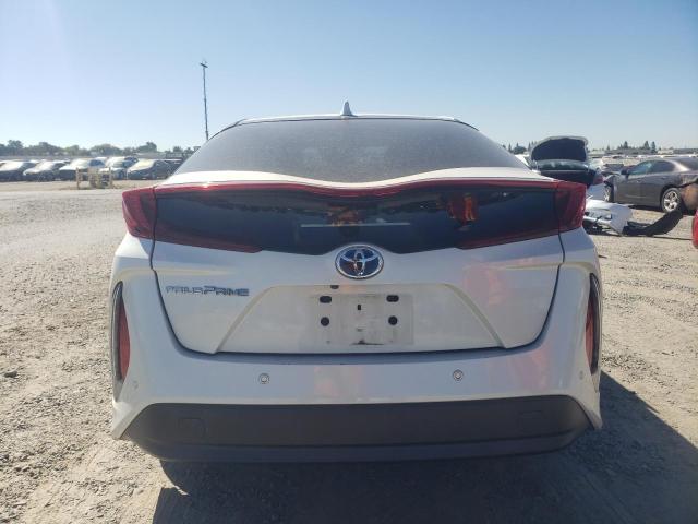 JTDKARFP0H3001089 - 2017 TOYOTA PRIUS PRIM თეთრი ფოტო 6