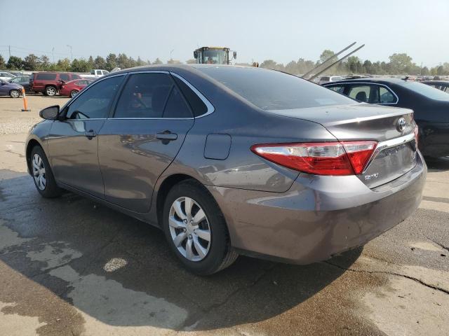 4T4BF1FK0GR575984 - 2016 TOYOTA CAMRY LE GRAY photo 2