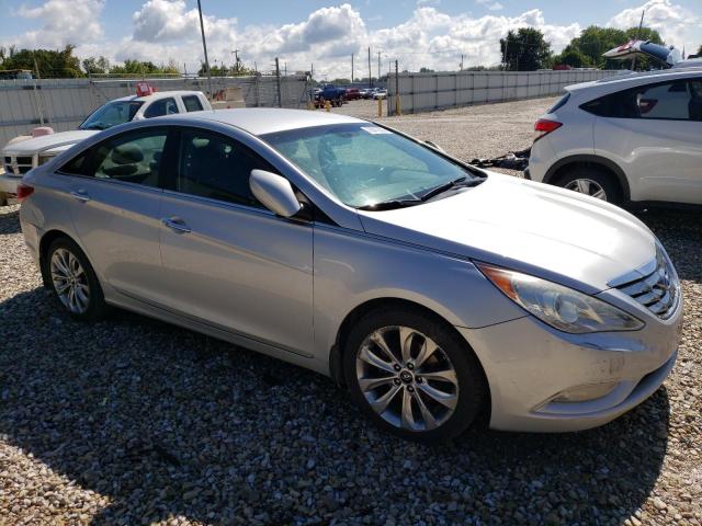 5NPEC4AC5BH265404 - 2011 HYUNDAI SONATA SE SILVER photo 4