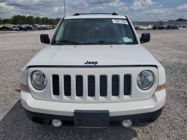 1C4NJPBAXFD342283 - 2015 JEEP PATRIOT SPORT WHITE photo 5