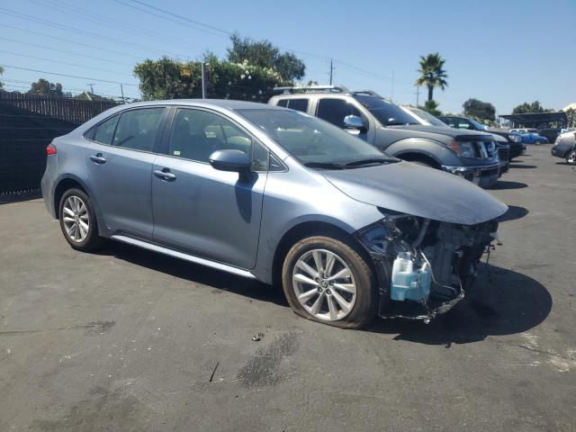 JTDBCMFE0R3057501 - 2024 TOYOTA COROLLA LE ლურჯი ფოტო 4