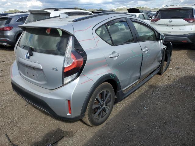 JTDKDTB30J1600213 - 2018 TOYOTA PRIUS C SILVER photo 3