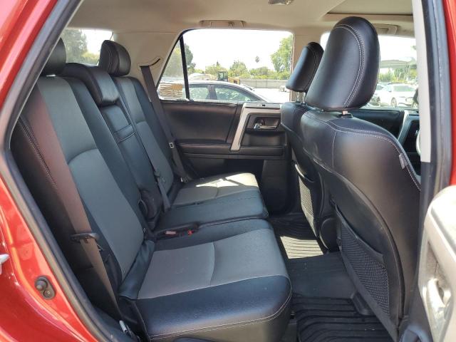 JTEZU5JR3H5150393 - 2017 TOYOTA 4RUNNER SR5 红色 照片 11