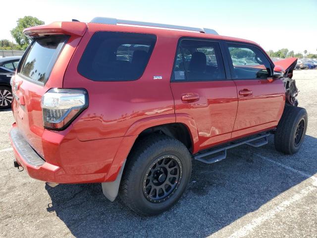 JTEZU5JR3H5150393 - 2017 TOYOTA 4RUNNER SR5 红色 照片 3
