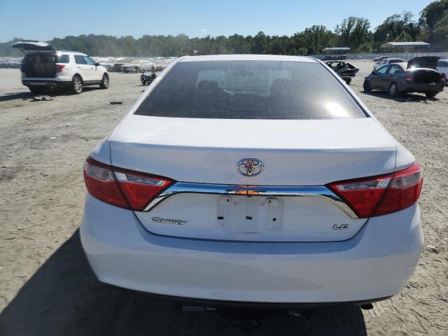 4T4BF1FK5GR578539 - 2016 TOYOTA CAMRY LE 白色 照片 6