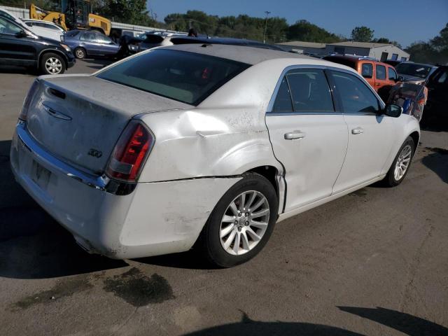 2C3CA4CG9BH529850 - 2011 CHRYSLER 300 WHITE photo 3