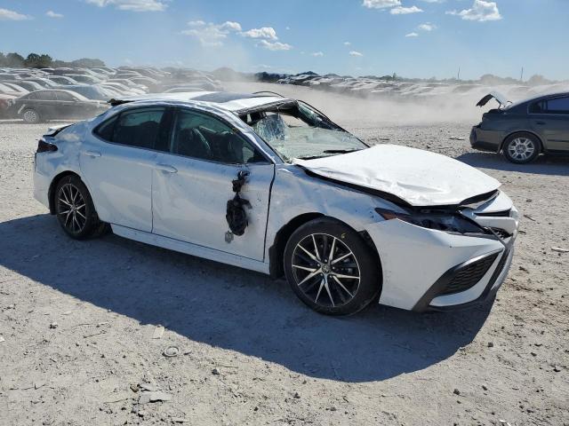 4T1G11AK6PU836959 - 2023 TOYOTA CAMRY SE NIGHT SHADE WHITE photo 4
