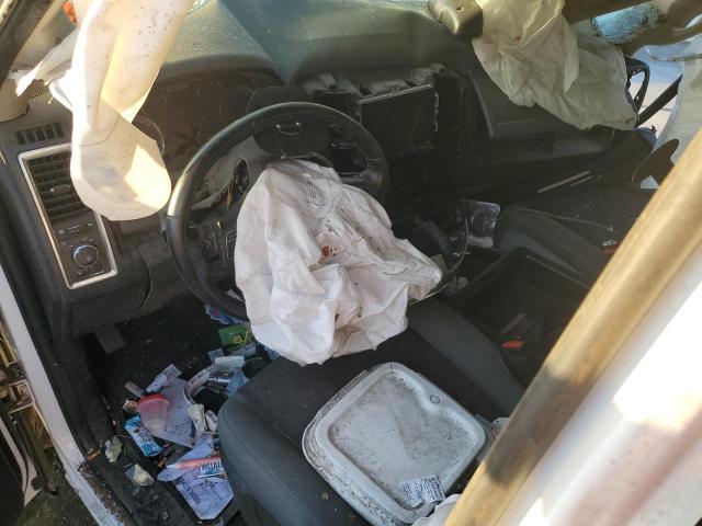 1C6RR7TT1KS727075 - 2019 RAM 1500 CLASS SLT თეთრი ფოტო 8