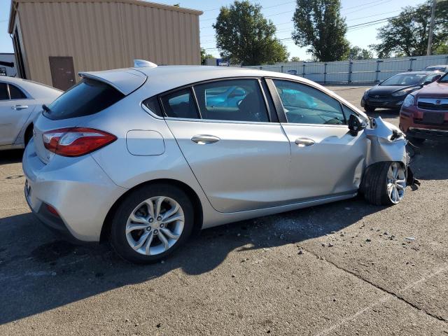 3G1BE6SM6KS590898 - 2019 CHEVROLET CRUZE LT ვერცხლისფერი ფოტო 3