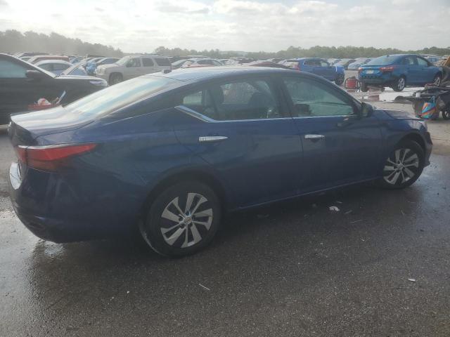 1N4BL4BV7KC131790 - 2019 NISSAN ALTIMA S BLUE photo 3