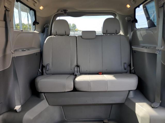 5TDYK3DC2FS672344 - 2015 TOYOTA SIENNA XLE GRAY photo 10