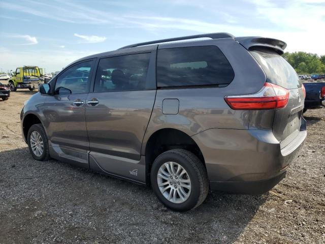 5TDYK3DC2FS672344 - 2015 TOYOTA SIENNA XLE GRAY photo 2