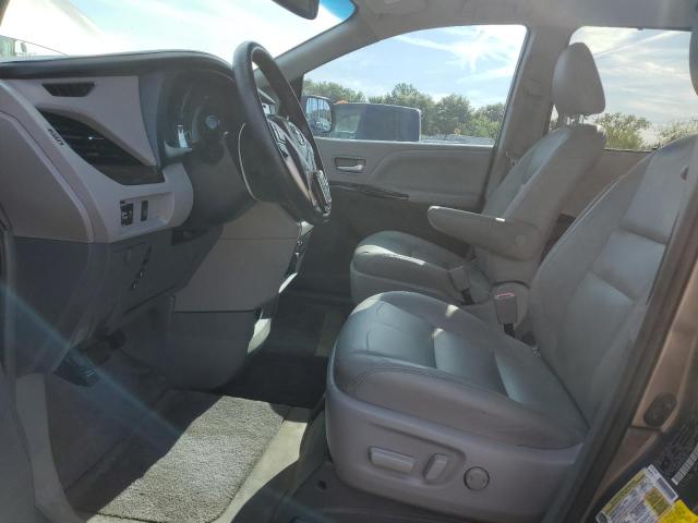 5TDYK3DC2FS672344 - 2015 TOYOTA SIENNA XLE GRAY photo 7