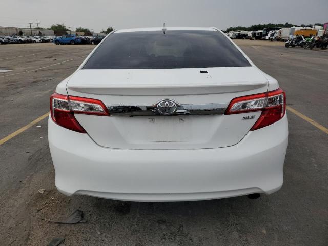 4T1BF1FK2CU510025 - 2012 TOYOTA CAMRY BASE WHITE photo 6