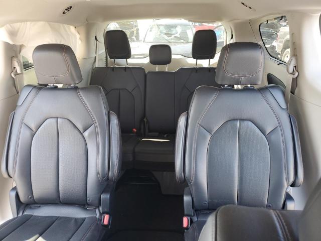 2C4RC1BGXJR100581 - 2018 CHRYSLER PACIFICA TOURING L BLACK photo 10