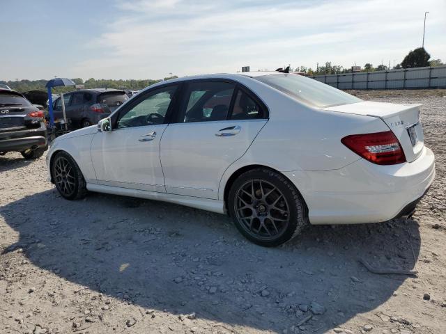 WDDGF8ABXDR300745 - 2013 MERCEDES-BENZ C 300 4MATIC WHITE photo 2
