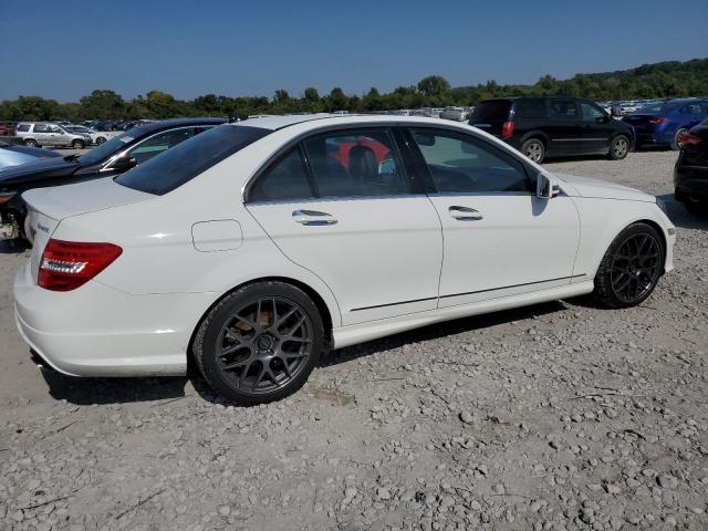 WDDGF8ABXDR300745 - 2013 MERCEDES-BENZ C 300 4MATIC WHITE photo 3