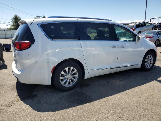 2C4RC1BG4KR698295 - 2019 CHRYSLER PACIFICA TOURING L WHITE photo 3