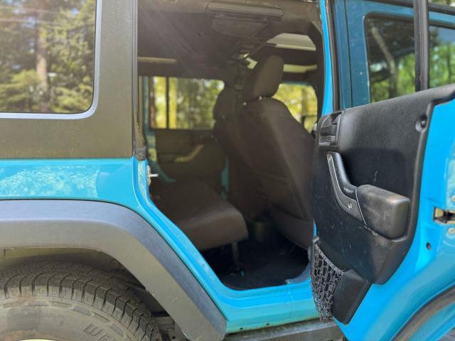 1C4BJWDG4HL673996 - 2017 JEEP WRANGLER U SPORT Mavi foto 6