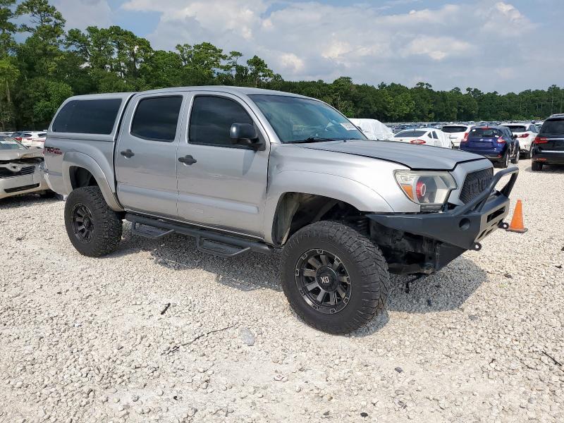 3TMLU4EN9FM165418 - 2015 TOYOTA TACOMA DOUBLE CAB ვერცხლისფერი ფოტო 4