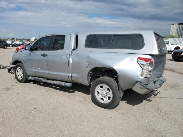 5TFUY5F13CX269659 - 2012 TOYOTA TUNDRA DOUBLE CAB SR5 SILVER photo 2