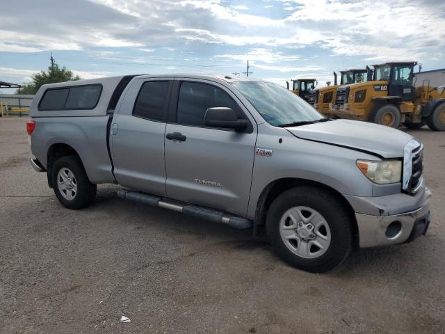 5TFUY5F13CX269659 - 2012 TOYOTA TUNDRA DOUBLE CAB SR5 SILVER photo 4