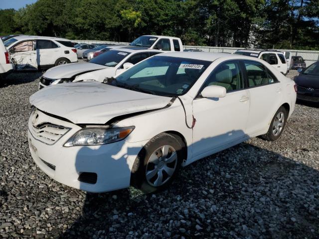 4T1BF3EKXAU557846 - 2010 TOYOTA CAMRY BASE Білий фото 2