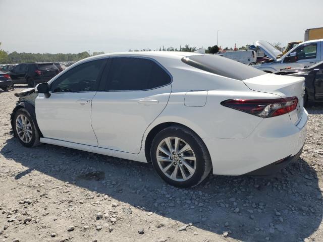 4T1C11AK9NU017813 - 2022 TOYOTA CAMRY LE თეთრი ფოტო 2