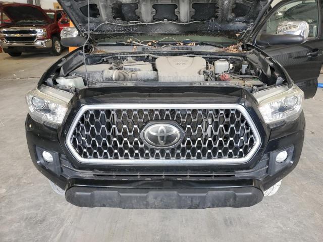 5TFCZ5AN9JX129941 - 2018 TOYOTA TACOMA DOUBLE CAB BLACK photo 11