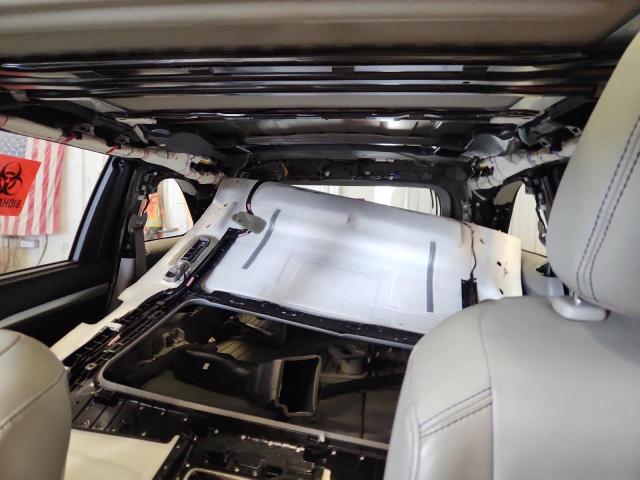 5TDJZRFH4HS431087 - 2017 TOYOTA HIGHLANDER SE GRAY photo 10