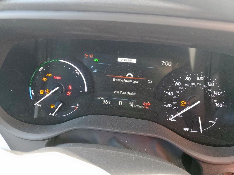 5TDKRKEC3SS232203 - 2025 TOYOTA SIENNA LE 白色 照片 9